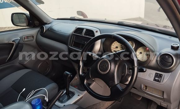 Comprar Usado Toyota RAV4 Vermelho Carro em Maputo em Maputo Comprar Usado Toyota RAV4 Vermelho Carro em Maputo em Maputo