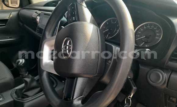 Comprar Usado Toyota Hilux Branco Carro em Maputo em Maputo Comprar Usado Toyota Hilux Branco Carro em Maputo em Maputo