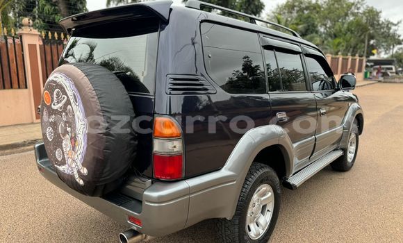 Nunua Ilio tumika Toyota Land Cruiser Prado Nyeusi Gari ndani ya Maputo nchini Maputo Nunua Ilio tumika Toyota Land Cruiser Prado Nyeusi Gari ndani ya Maputo nchini Maputo
