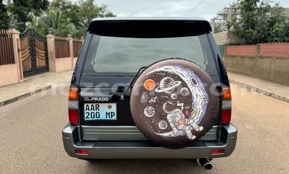 Nunua Ilio tumika Toyota Land Cruiser Prado Nyeusi Gari ndani ya Maputo nchini Maputo Nunua Ilio tumika Toyota Land Cruiser Prado Nyeusi Gari ndani ya Maputo nchini Maputo