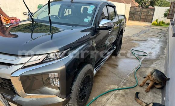 Comprar Usado Mitsubishi Triton Preto Carro em Maputo em Maputo Comprar Usado Mitsubishi Triton Preto Carro em Maputo em Maputo