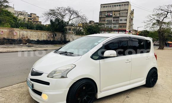 Buy Used Toyota Ractis White Car in Maputo in Maputo Buy Used Toyota Ractis White Car in Maputo in Maputo