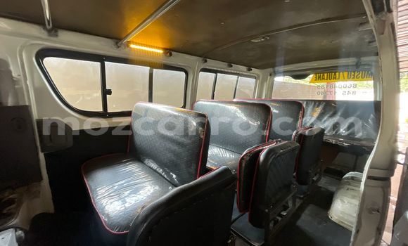 Nunua Ilio tumika Toyota Hiace Nyeupe Gari ndani ya Maputo nchini Maputo Nunua Ilio tumika Toyota Hiace Nyeupe Gari ndani ya Maputo nchini Maputo