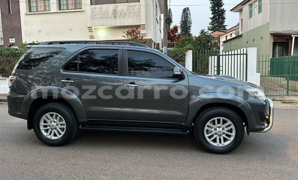 Tenga Tsaru Toyota Fortuner Zvimwe Mota in Maputo in Maputo Tenga Tsaru Toyota Fortuner Zvimwe Mota in Maputo in Maputo