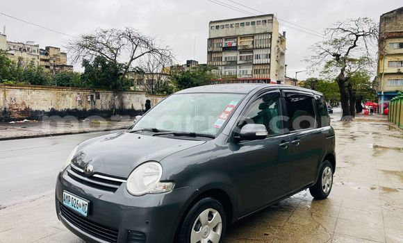 Nunua Ilio tumika Toyota Sienta Fedha Gari ndani ya Maputo nchini Maputo Nunua Ilio tumika Toyota Sienta Fedha Gari ndani ya Maputo nchini Maputo