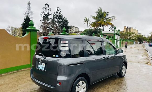 Nunua Ilio tumika Toyota Sienta Fedha Gari ndani ya Maputo nchini Maputo Nunua Ilio tumika Toyota Sienta Fedha Gari ndani ya Maputo nchini Maputo