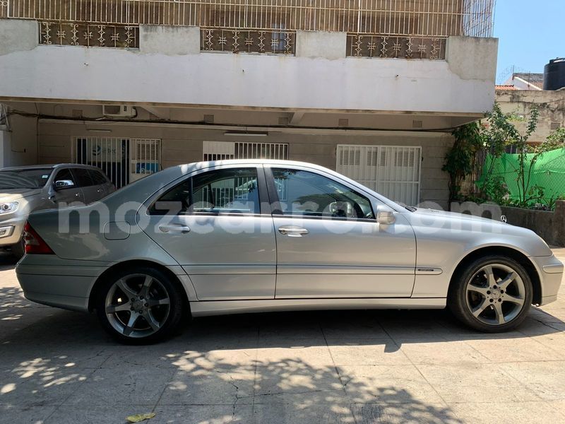 Big with watermark mercedes benz e200 maputo maputo 29473