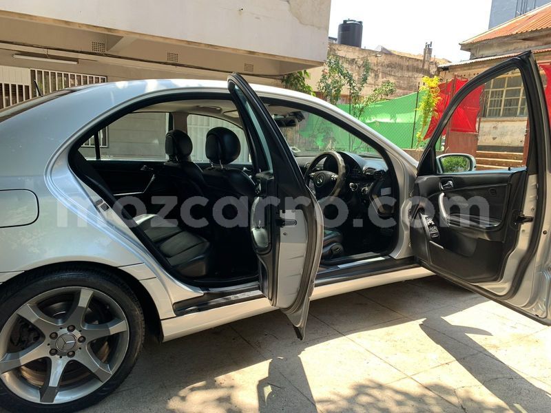 Big with watermark mercedes benz e200 maputo maputo 29473