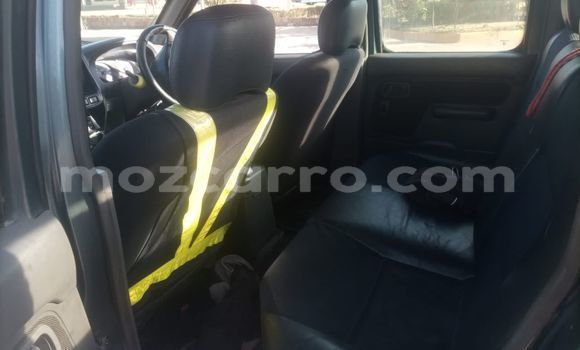 Comprar Usado Nissan Hardbody Castanho Carro em Maputo em Maputo Comprar Usado Nissan Hardbody Castanho Carro em Maputo em Maputo