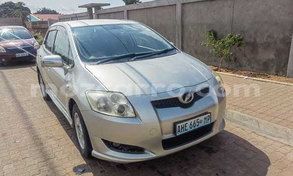 Tenga Tsaru Toyota Auris Sirivha Mota in Maputo in Maputo