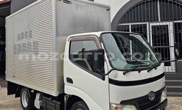 Comprar Usado Toyota Dyna Branco Carro em Maputo em Maputo Comprar Usado Toyota Dyna Branco Carro em Maputo em Maputo