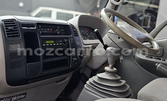 Comprar Usado Toyota Dyna Branco Carro em Maputo em Maputo Comprar Usado Toyota Dyna Branco Carro em Maputo em Maputo