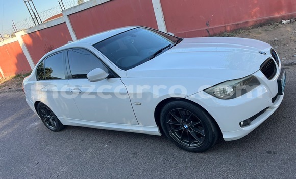 Nunua Ilio tumika BMW 3-Series Nyeupe Gari ndani ya Maputo nchini Maputo Nunua Ilio tumika BMW 3-Series Nyeupe Gari ndani ya Maputo nchini Maputo