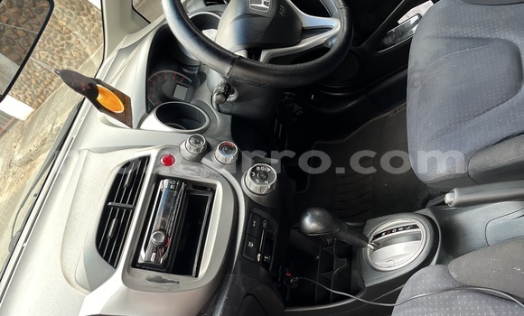Comprar Usado Honda Fit Prata Carro em Maputo em Maputo Comprar Usado Honda Fit Prata Carro em Maputo em Maputo