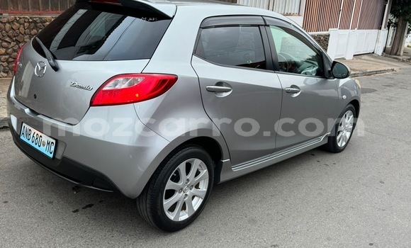 Comprar Usado Mazda Demio De outros Carro em Maputo em Maputo Comprar Usado Mazda Demio De outros Carro em Maputo em Maputo