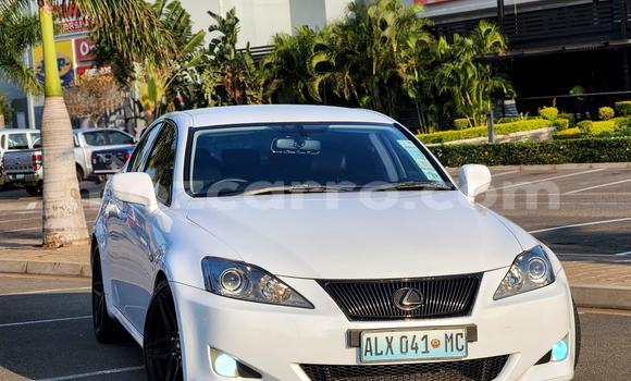 Comprar Usado Toyota 4Runner Branco Carro em Maputo em Maputo Comprar Usado Toyota 4Runner Branco Carro em Maputo em Maputo