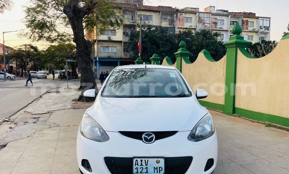 Nunua Ilio tumika Mazda Demio Nyeupe Gari ndani ya Maputo nchini Maputo Nunua Ilio tumika Mazda Demio Nyeupe Gari ndani ya Maputo nchini Maputo