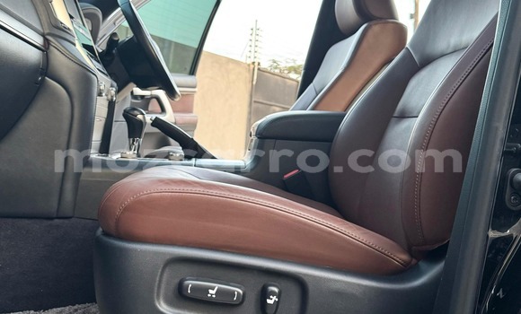 Nunua Ilio tumika Toyota Land Cruiser Nyeusi Gari ndani ya Maputo nchini Maputo Nunua Ilio tumika Toyota Land Cruiser Nyeusi Gari ndani ya Maputo nchini Maputo