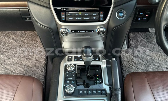 Nunua Ilio tumika Toyota Land Cruiser Nyeusi Gari ndani ya Maputo nchini Maputo Nunua Ilio tumika Toyota Land Cruiser Nyeusi Gari ndani ya Maputo nchini Maputo