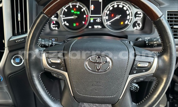 Nunua Ilio tumika Toyota Land Cruiser Nyeusi Gari ndani ya Maputo nchini Maputo Nunua Ilio tumika Toyota Land Cruiser Nyeusi Gari ndani ya Maputo nchini Maputo