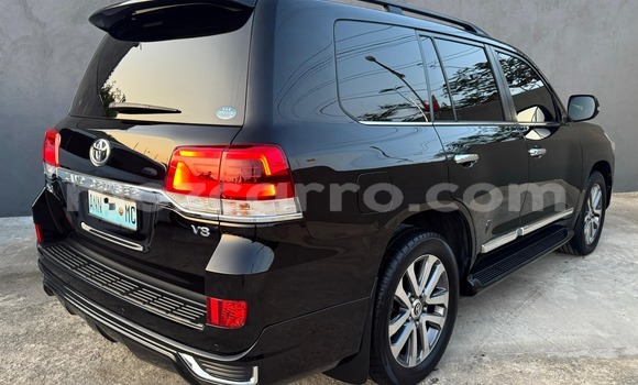 Buy Used Toyota Land Cruiser Black Car in Maputo in Maputo Buy Used Toyota Land Cruiser Black Car in Maputo in Maputo