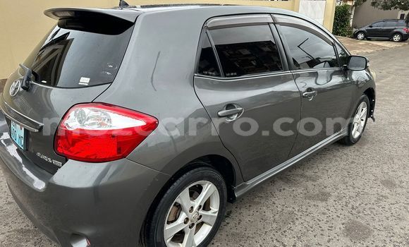 Comprar Usado Toyota Auris Prata Carro em Maputo em Maputo Comprar Usado Toyota Auris Prata Carro em Maputo em Maputo
