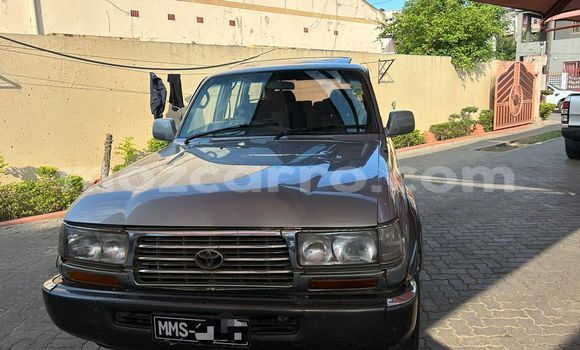 Comprar Usado Toyota Land Cruiser Prata Carro em Maputo em Maputo Comprar Usado Toyota Land Cruiser Prata Carro em Maputo em Maputo