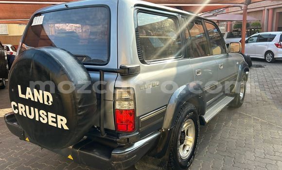 Comprar Usado Toyota Land Cruiser Prata Carro em Maputo em Maputo Comprar Usado Toyota Land Cruiser Prata Carro em Maputo em Maputo