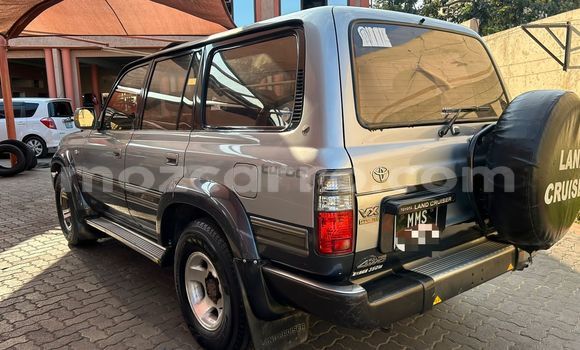 Comprar Usado Toyota Land Cruiser Prata Carro em Maputo em Maputo Comprar Usado Toyota Land Cruiser Prata Carro em Maputo em Maputo