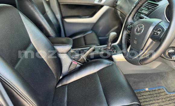 Nunua Ilio tumika Mazda BT-50 Nyeupe Gari ndani ya Maputo nchini Maputo Nunua Ilio tumika Mazda BT-50 Nyeupe Gari ndani ya Maputo nchini Maputo