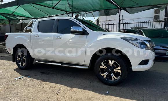 Nunua Ilio tumika Mazda BT-50 Nyeupe Gari ndani ya Maputo nchini Maputo Nunua Ilio tumika Mazda BT-50 Nyeupe Gari ndani ya Maputo nchini Maputo