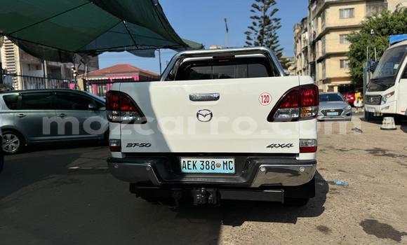 Nunua Ilio tumika Mazda BT-50 Nyeupe Gari ndani ya Maputo nchini Maputo Nunua Ilio tumika Mazda BT-50 Nyeupe Gari ndani ya Maputo nchini Maputo