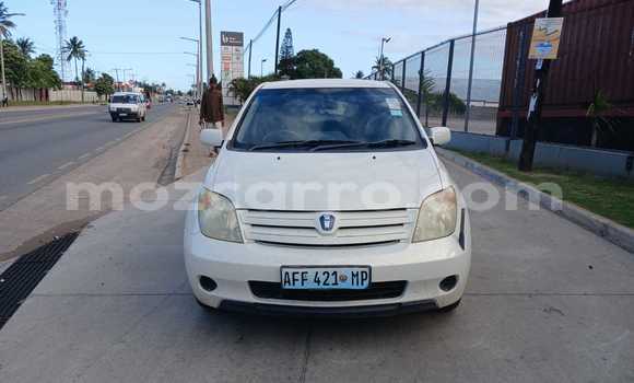 Nunua Ilio tumika Toyota IST Nyeupe Gari ndani ya Maputo nchini Maputo