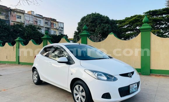 Comprar Usado Mazda Demio Branco Carro em Maputo em Maputo Comprar Usado Mazda Demio Branco Carro em Maputo em Maputo