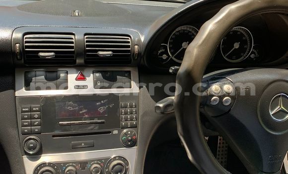 Nunua Ilio tumika Mercedes-Benz C180 coupe Nyingine Gari ndani ya Maputo nchini Maputo Nunua Ilio tumika Mercedes-Benz C180 coupe Nyingine Gari ndani ya Maputo nchini Maputo