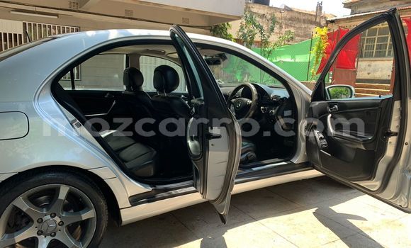 Nunua Ilio tumika Mercedes-Benz C180 coupe Nyingine Gari ndani ya Maputo nchini Maputo Nunua Ilio tumika Mercedes-Benz C180 coupe Nyingine Gari ndani ya Maputo nchini Maputo