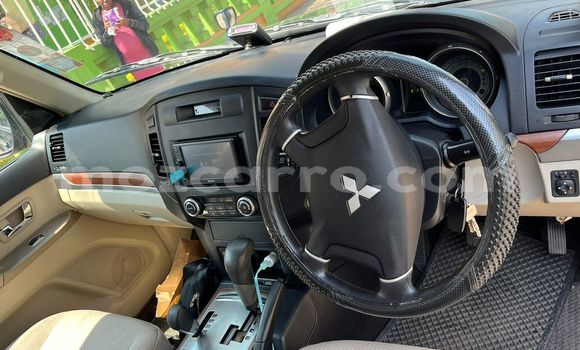 Nunua Ilio tumika Mitsubishi Pajero Nyingine Gari ndani ya Maputo nchini Maputo Nunua Ilio tumika Mitsubishi Pajero Nyingine Gari ndani ya Maputo nchini Maputo