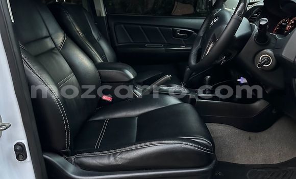 Buy Used Toyota Hilux White Car in Maputo in Maputo Buy Used Toyota Hilux White Car in Maputo in Maputo