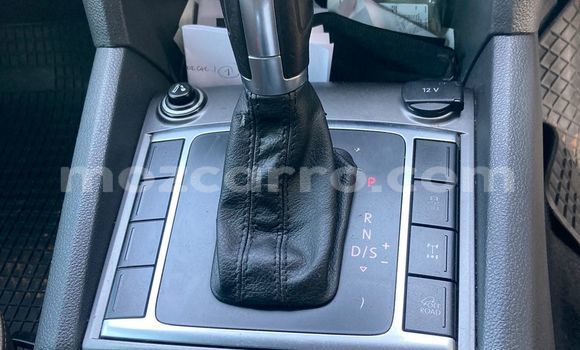 Comprar Usado Volkswagen Amarok Branco Carro em Maputo em Maputo Comprar Usado Volkswagen Amarok Branco Carro em Maputo em Maputo