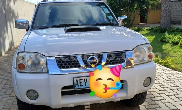 Buy Used Nissan Hardbody White Car in Maputo in Maputo Buy Used Nissan Hardbody White Car in Maputo in Maputo