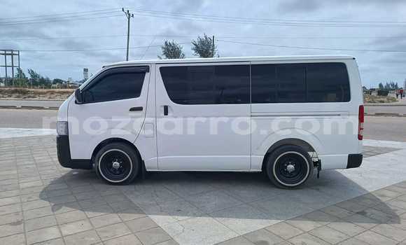 Buy Used Toyota Hiace White Car in Maputo in Maputo Buy Used Toyota Hiace White Car in Maputo in Maputo
