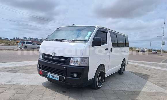 Buy Used Toyota Hiace White Car in Maputo in Maputo Buy Used Toyota Hiace White Car in Maputo in Maputo