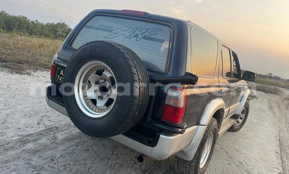 Comprar Usado Toyota Hilux Surf Azul Carro em Maputo em Maputo Comprar Usado Toyota Hilux Surf Azul Carro em Maputo em Maputo