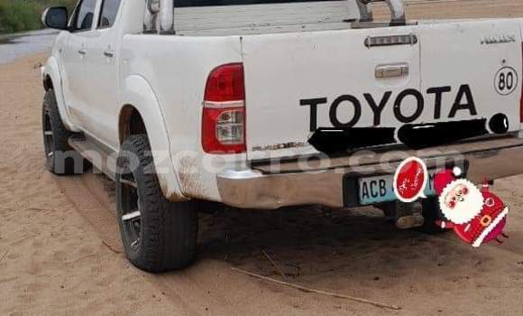 Tenga Tsaru Toyota Hilux Chena Mota in Maputo in Maputo Tenga Tsaru Toyota Hilux Chena Mota in Maputo in Maputo