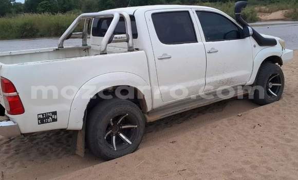 Tenga Tsaru Toyota Hilux Chena Mota in Maputo in Maputo Tenga Tsaru Toyota Hilux Chena Mota in Maputo in Maputo