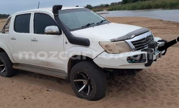 Tenga Tsaru Toyota Hilux Chena Mota in Maputo in Maputo Tenga Tsaru Toyota Hilux Chena Mota in Maputo in Maputo