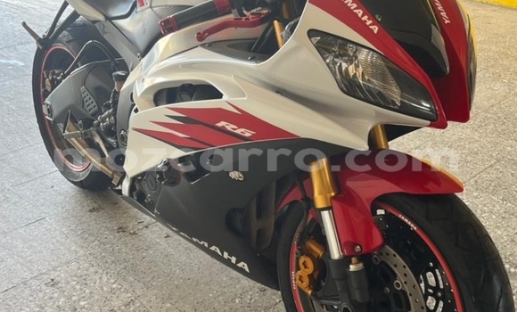 Buy Used Yamaha YZF White Bike in Maputo in Maputo