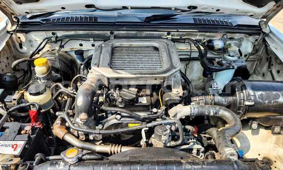 Comprar Usado Nissan Hardbody Branco Carro em Maputo em Maputo Comprar Usado Nissan Hardbody Branco Carro em Maputo em Maputo