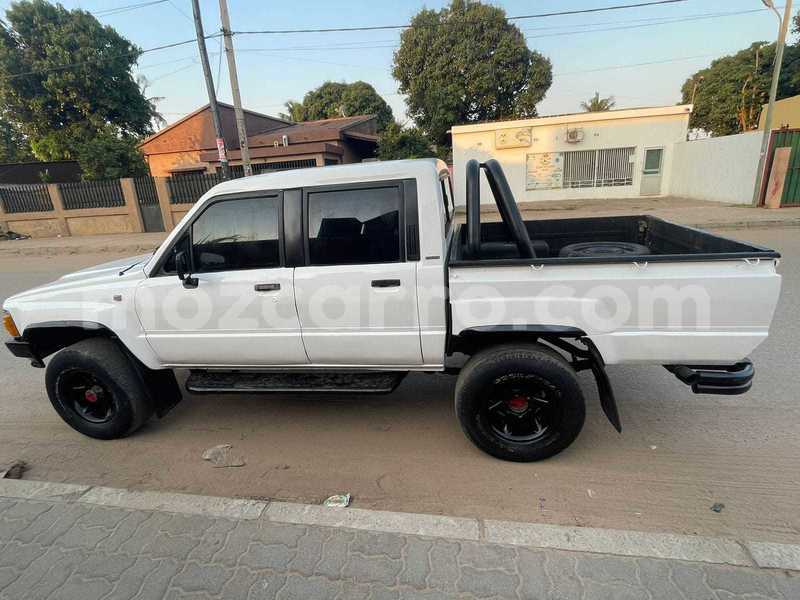 Big with watermark toyota hilux maputo maputo 29589