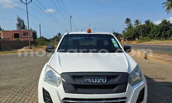 Comprar Usado Isuzu D-MAX Branco Carro em Inhambane em Inhambane Comprar Usado Isuzu D-MAX Branco Carro em Inhambane em Inhambane